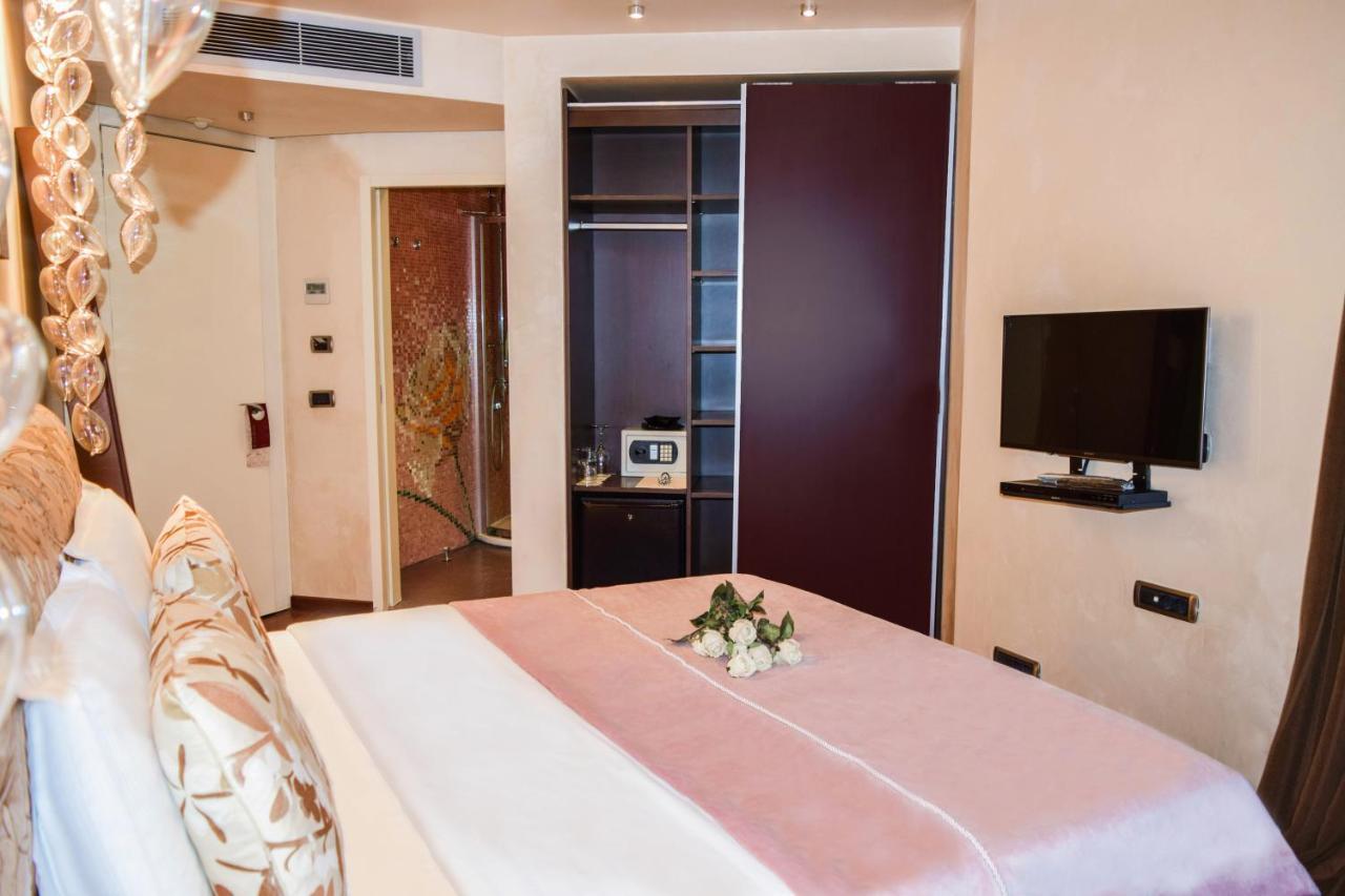 Les Fleurs Boutique Hotel Sofia Luaran gambar