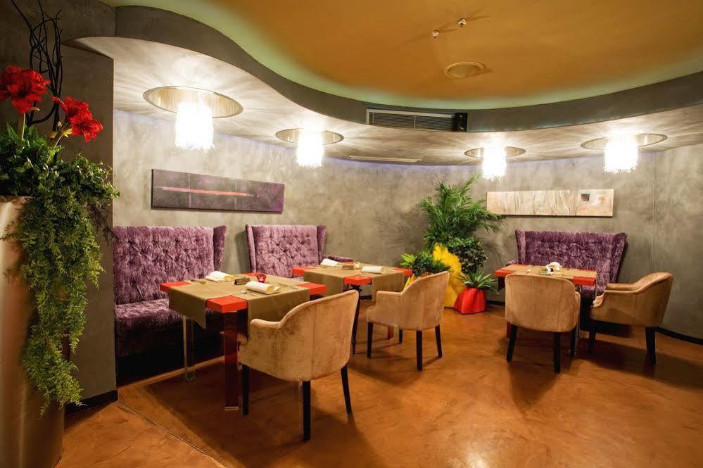 Les Fleurs Boutique Hotel Sofia Luaran gambar